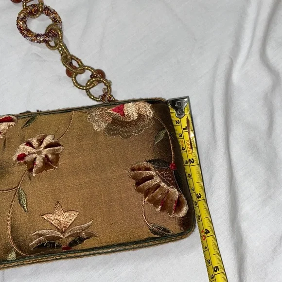 RARE HTF Like new Mary Frances Vintage Jeweled & Beaded feathers Clutch - Picture 8 of 16